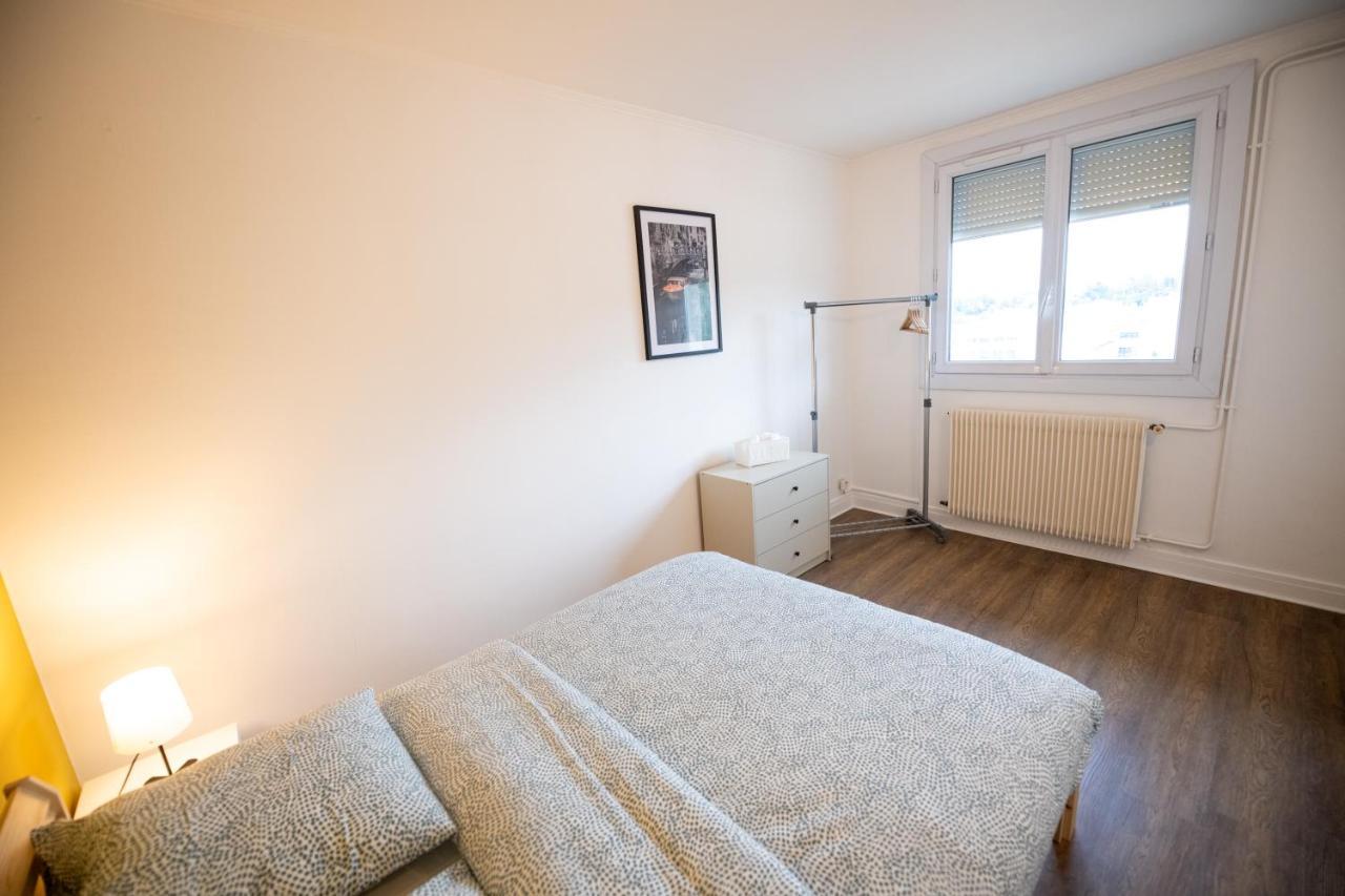 Robespierre - Tout Equipe & Calme - Tv Et Wifi Saint-Etienne  Extérieur photo